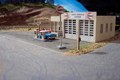 Osborn Model Kits 1045 HO Gas Station