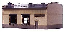 Model Power 411 Interstate Freight Terminal Kit