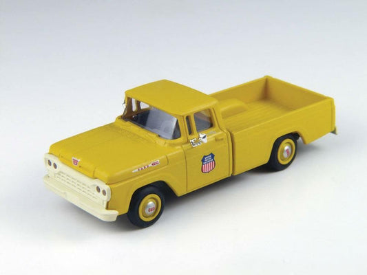 30423 '60 Ford 1/2 Ton PU UP RR W/Hy-line RR Wheel