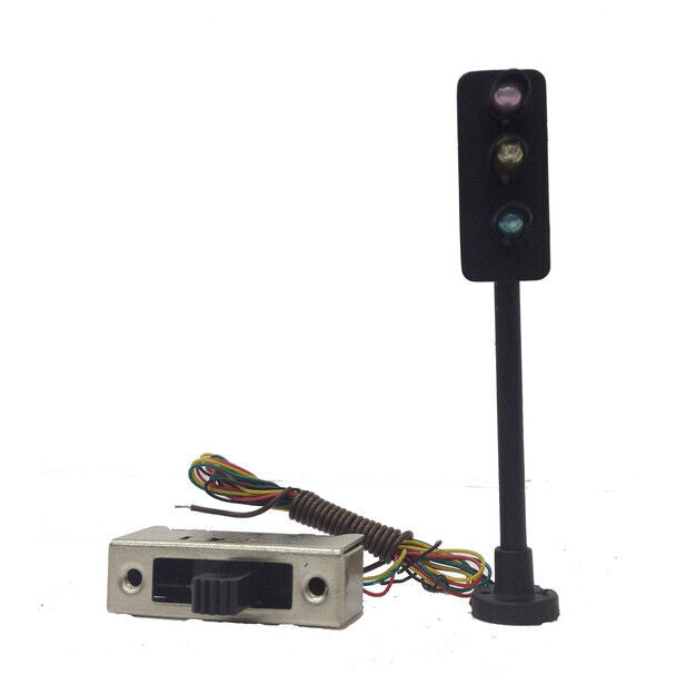 Model Power 596-1 | 1-3 Way Traffic Light | HO Scale