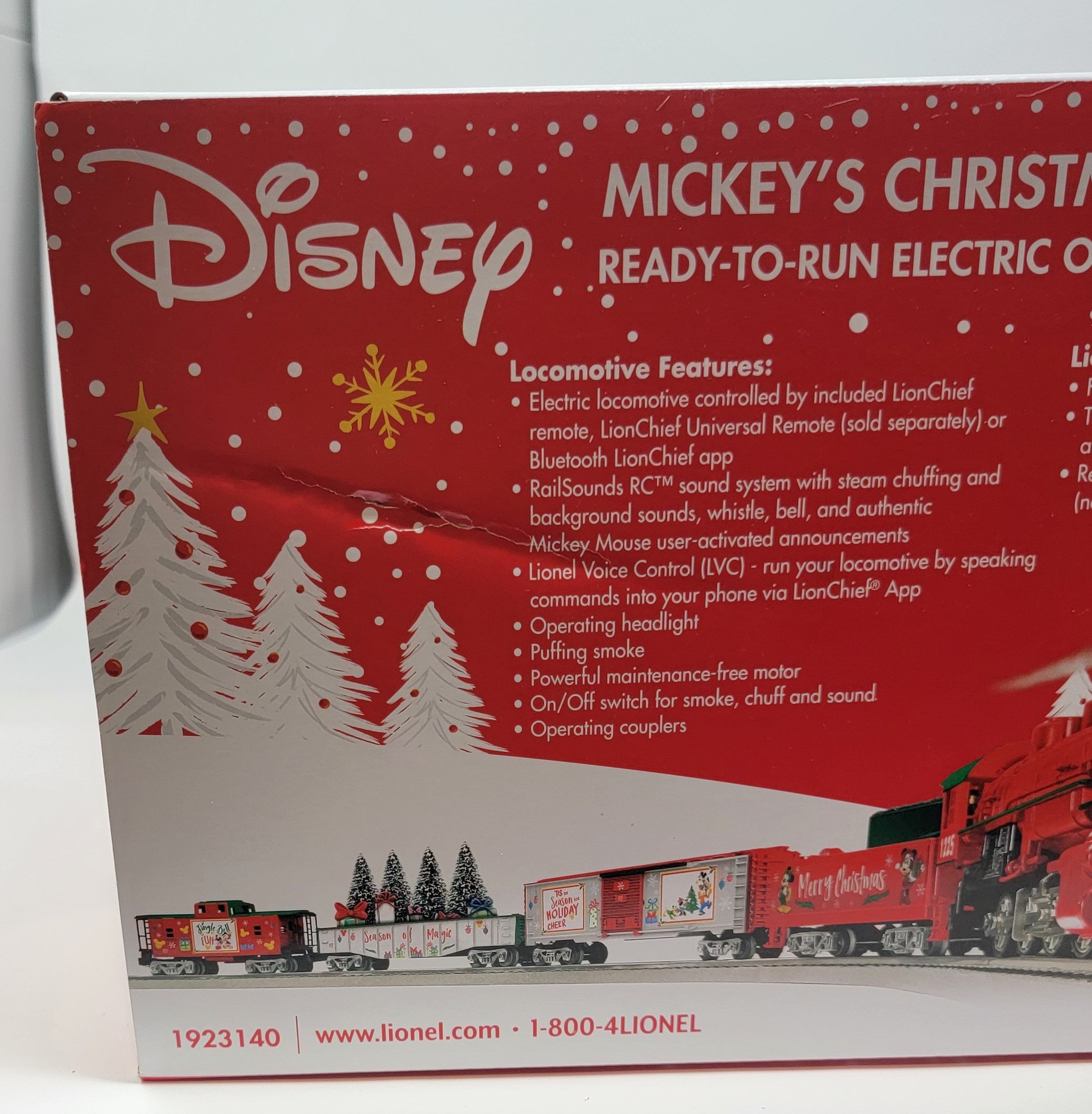 Lionel 1923140 - Disney Christmas LionChief Set w/ Bluetooth - O Scale Mickey's Express