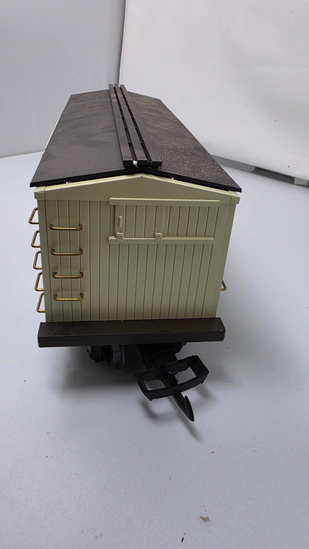 USED Union Pacific 1872-4 Box Car G Scale