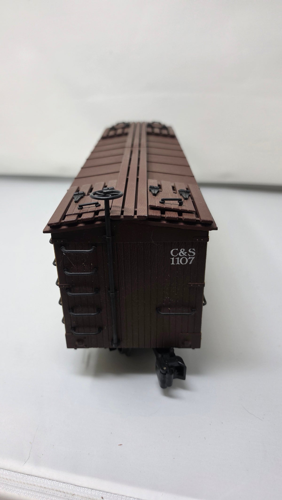 USED Bachmann Big Haulers Colorado & Southern #1107 G scale refrigerator car