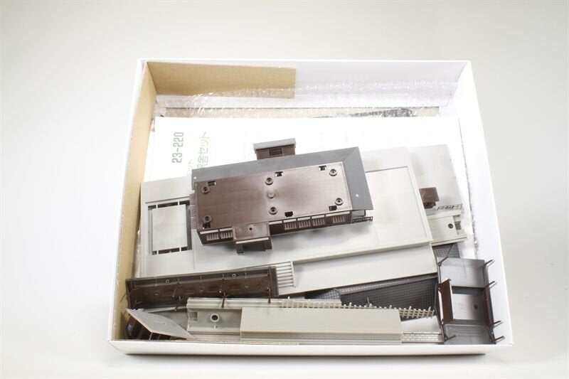 KATO N Gauge Local Railway Station Set 23-220 Model Railroad Supplies