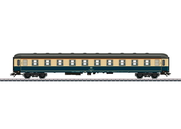 Marklin 43914 DB Am 203 Ex. Pas. Cr, 1st Cl Type Am 203 Express Passenger Car