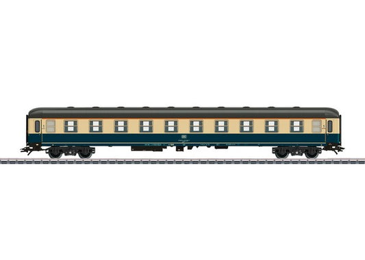 Marklin 43914 DB Am 203 Ex. Pas. Cr, 1st Cl Type Am 203 Express Passenger Car