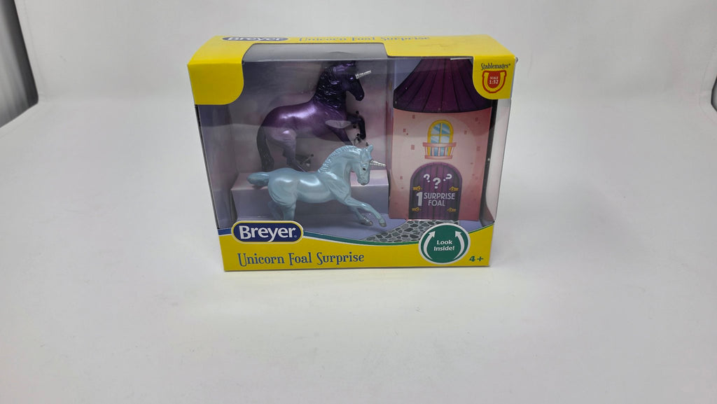Breyer Unicorn Foal Surprise Dazzling Cliffs Family box front