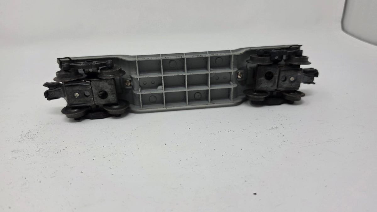 Lionel 6561 Gray Flat Car with Cable — Used (O Gauge)