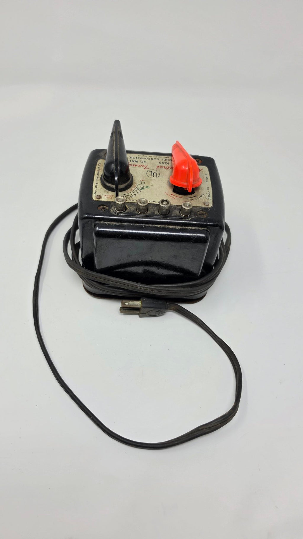 Lionel 1033 Multi-Control Transformer 90 Watt — Used